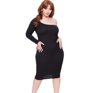 NWT Plus size asymmetric ribbed dress in Black